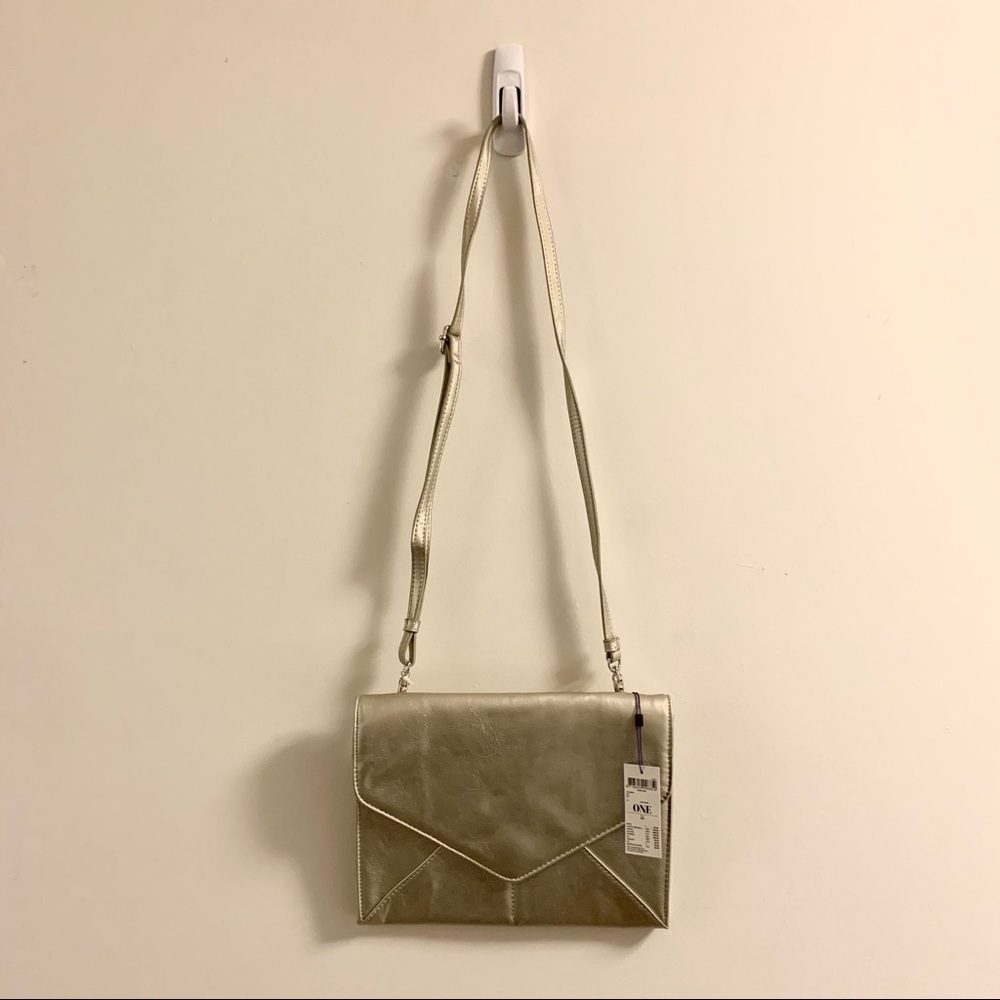 Mexx champagne clutch with removable strap